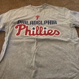 Women’s Phillies T-shirt